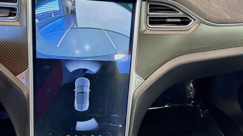 2015 Tesla Model S - Images - 13