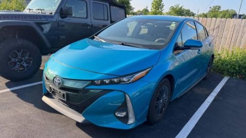 2017 Toyota Prius Prime - Images - 1