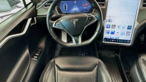 2015 Tesla Model S - Images - 19