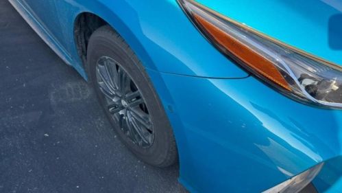 2017 Toyota Prius Prime - Images - 8