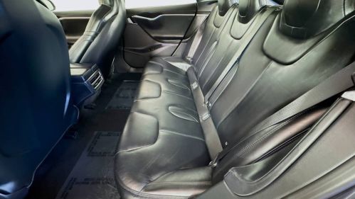 2015 Tesla Model S - Images - 21