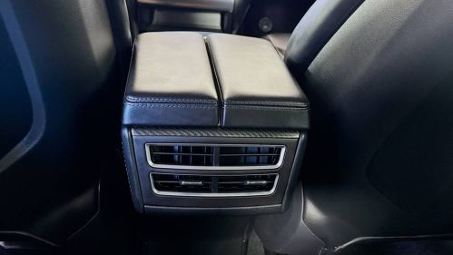 2015 Tesla Model S - Images - 22