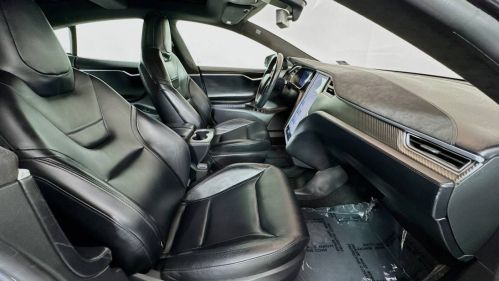 2015 Tesla Model S - Images - 25