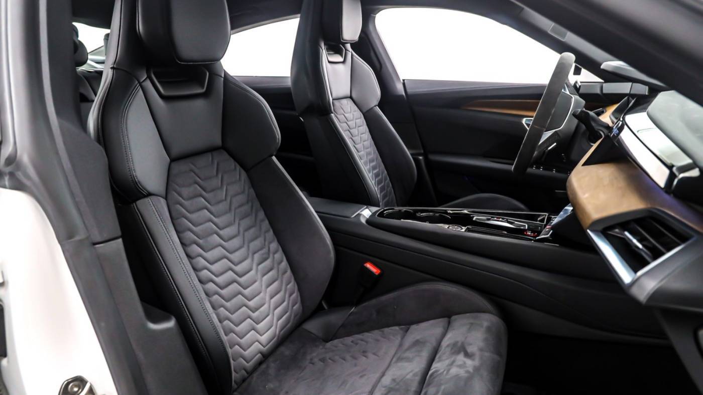 2024 Audi e-tron GT WAUFJBFW9R7001681