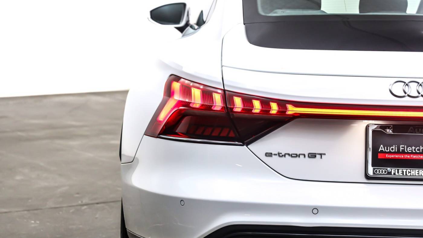 2024 Audi e-tron GT WAUFJBFW9R7001681