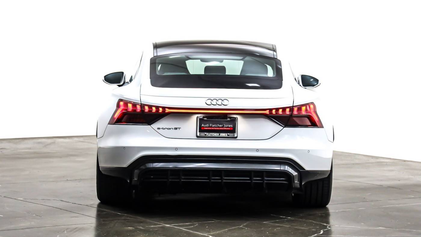 2024 Audi e-tron GT WAUFJBFW9R7001681