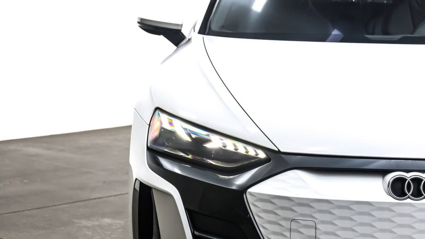 2024 Audi e-tron GT WAUFJBFW9R7001681