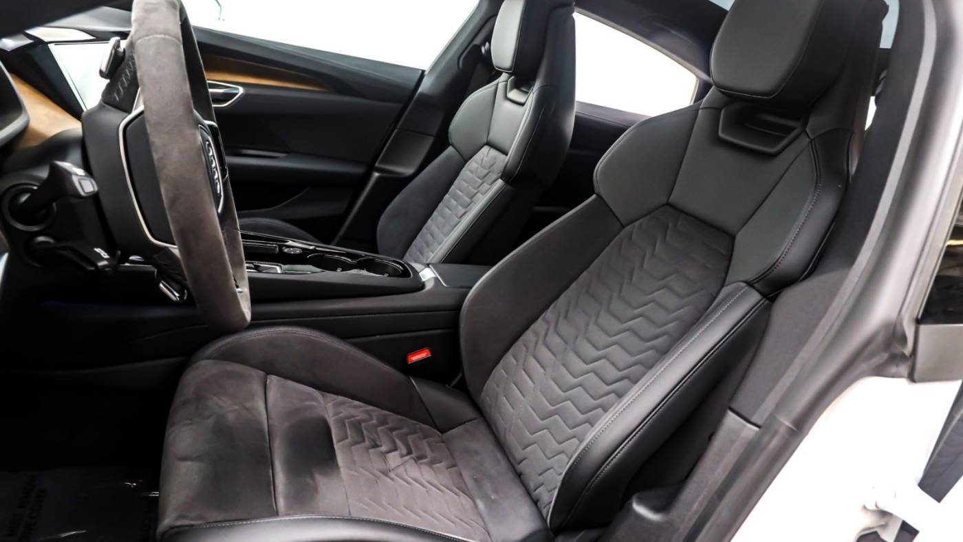 2024 Audi e-tron GT WAUFJBFW9R7001681
