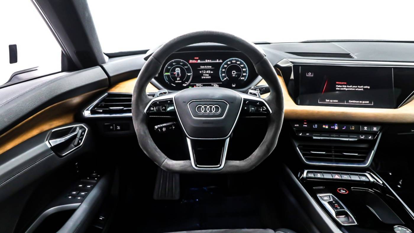 2024 Audi e-tron GT WAUFJBFW9R7001681