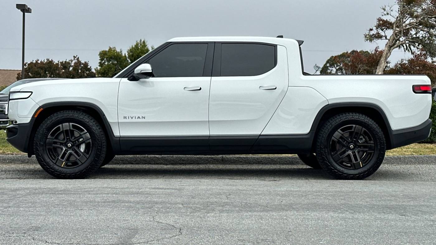 2024 Rivian R1T 7FCTGBAA4RN034562