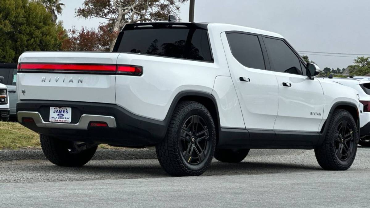 2024 Rivian R1T - Images - 5