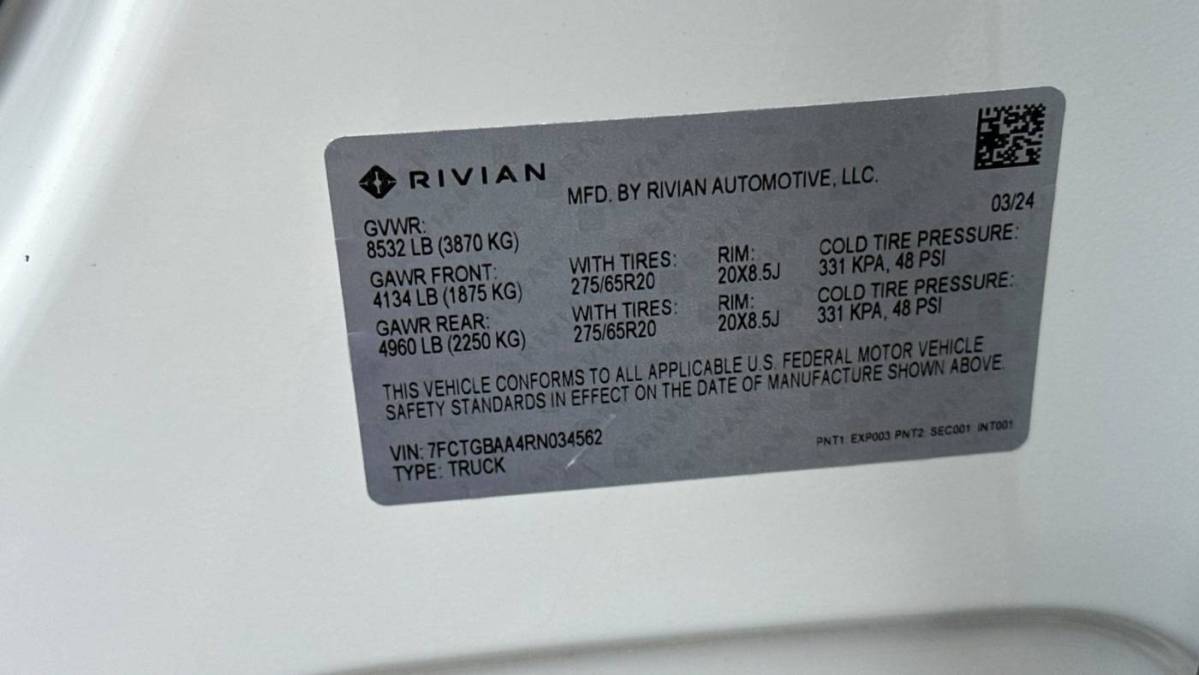 2024 Rivian R1T - Images - 29