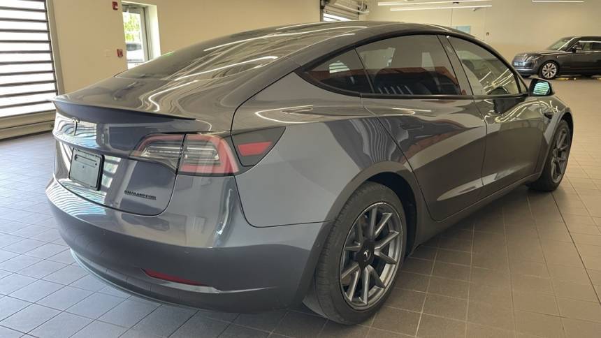 2022 Tesla Model 3 5YJ3E1EB0NF256842