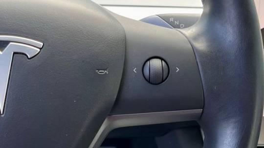 2018 Tesla Model 3 5YJ3E1EA2JF183068
