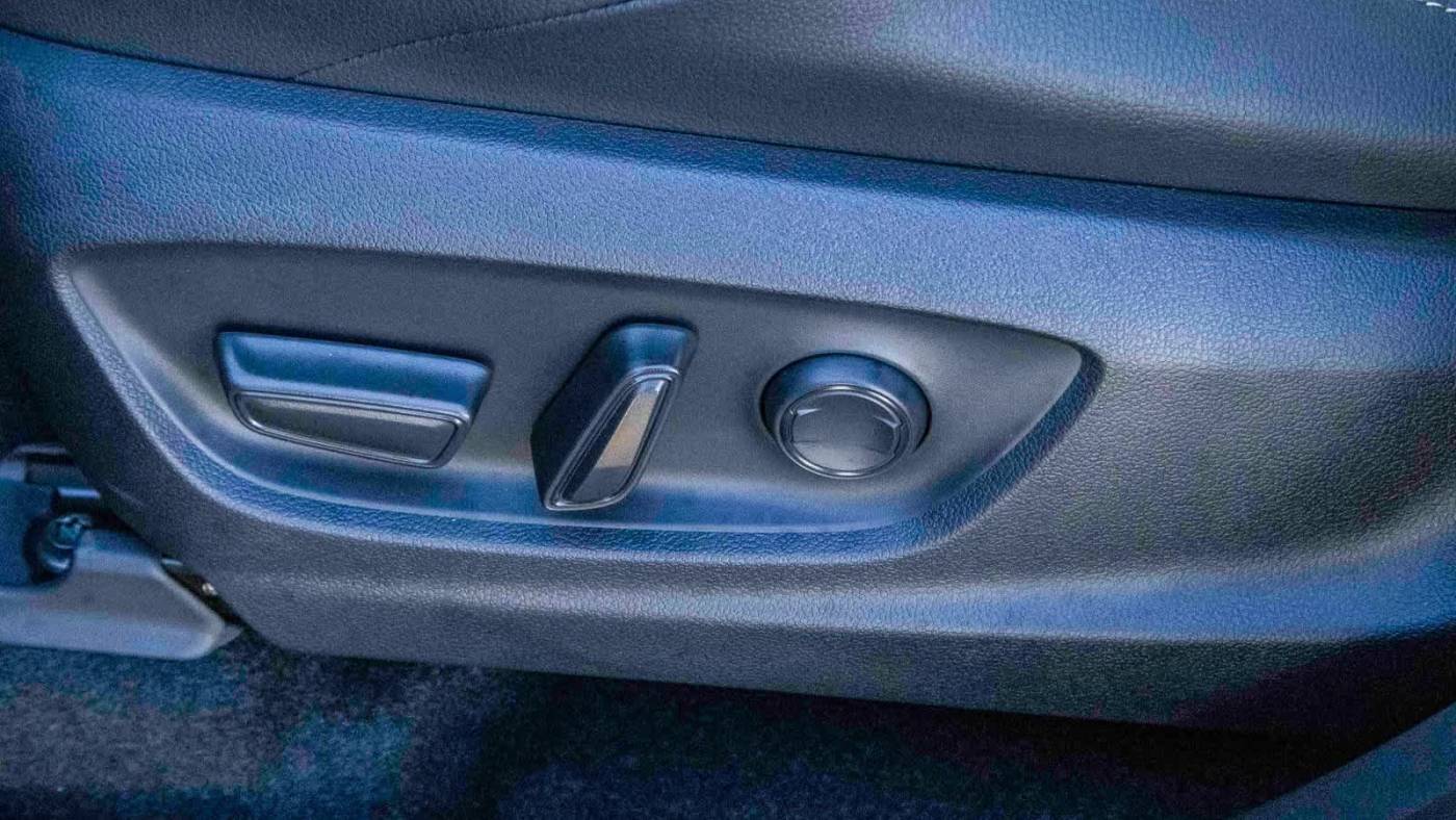 2025 Subaru Solterra JTMABABA2SA101872