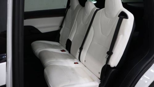 2022 Tesla Model X - Images - 8