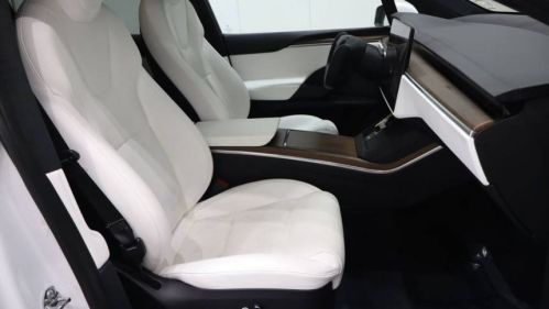 2022 Tesla Model X - Images - 10