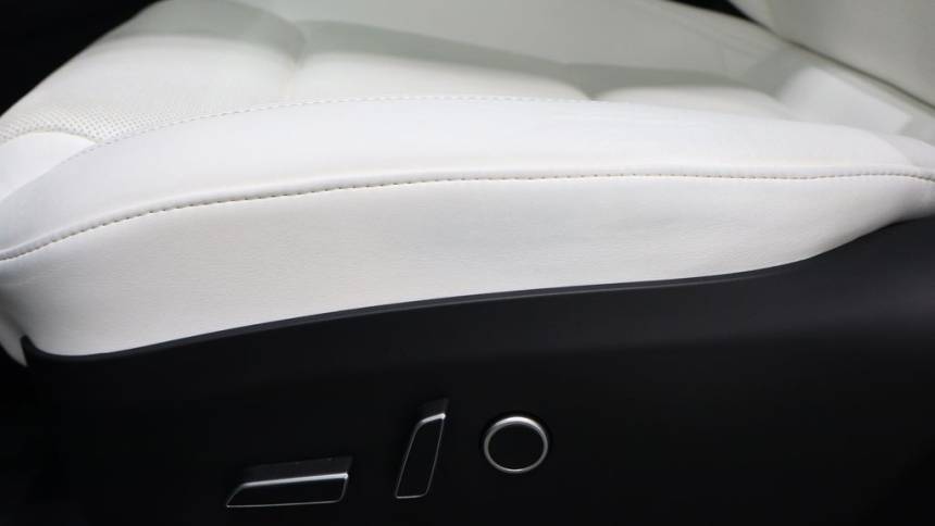2022 Tesla Model X - Images - 13