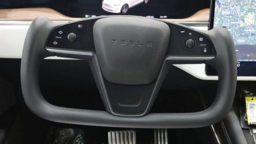 2022 Tesla Model X - Images - 16
