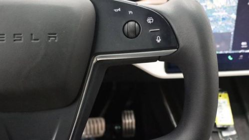 2022 Tesla Model X - Images - 18