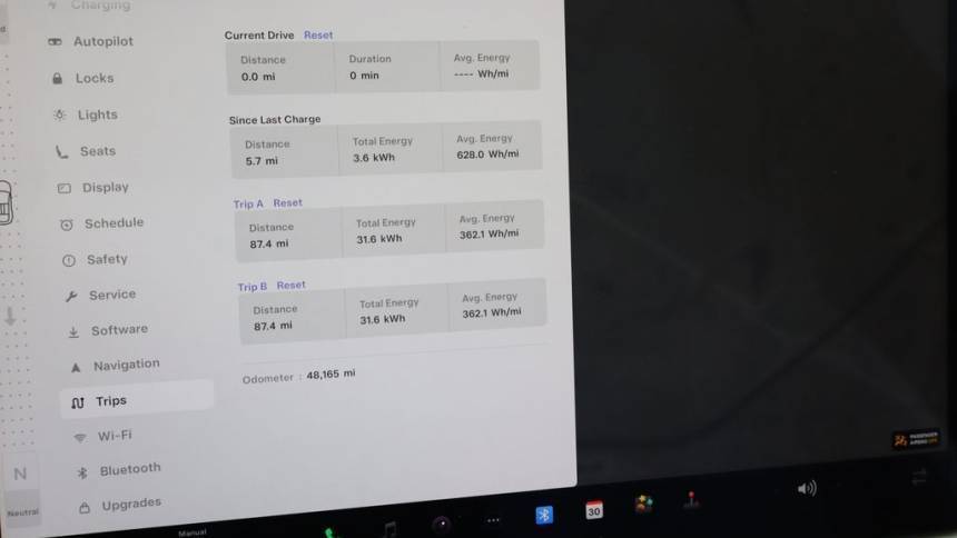 2022 Tesla Model X - Images - 28