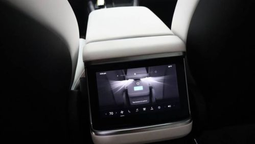 2022 Tesla Model X - Images - 31
