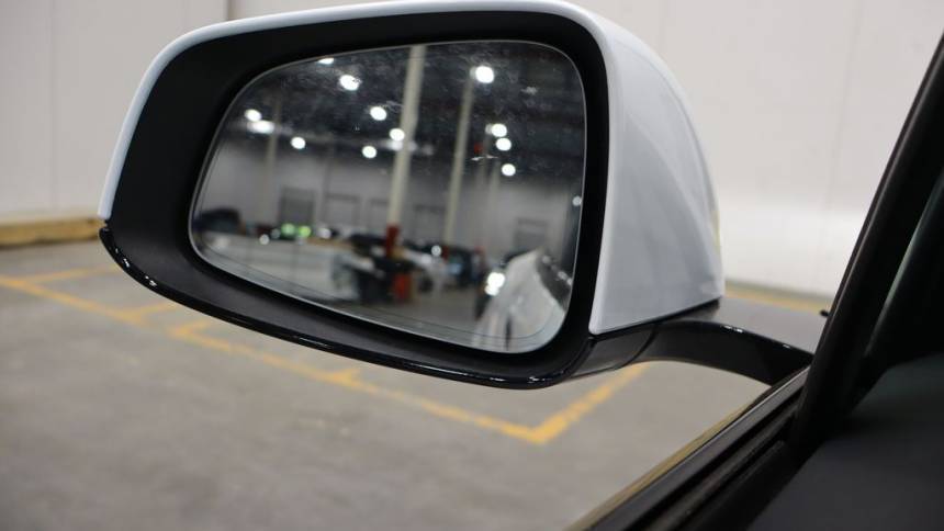2022 Tesla Model X - Images - 32