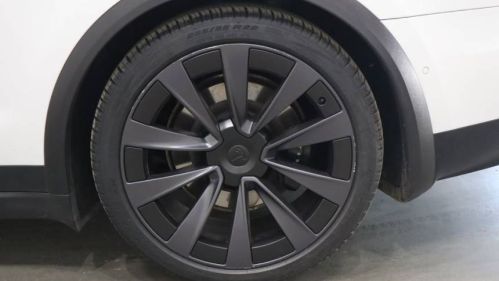 2022 Tesla Model X - Images - 34