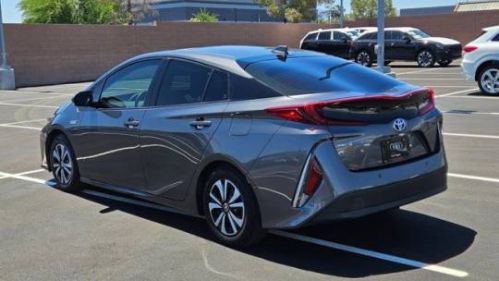 2017 Toyota Prius Prime - Images - 8