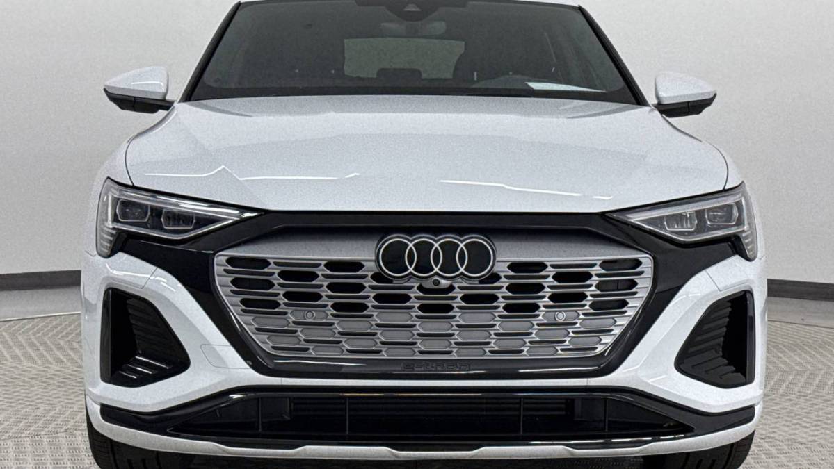 2024 Audi Q8 e-tron - Images - 2
