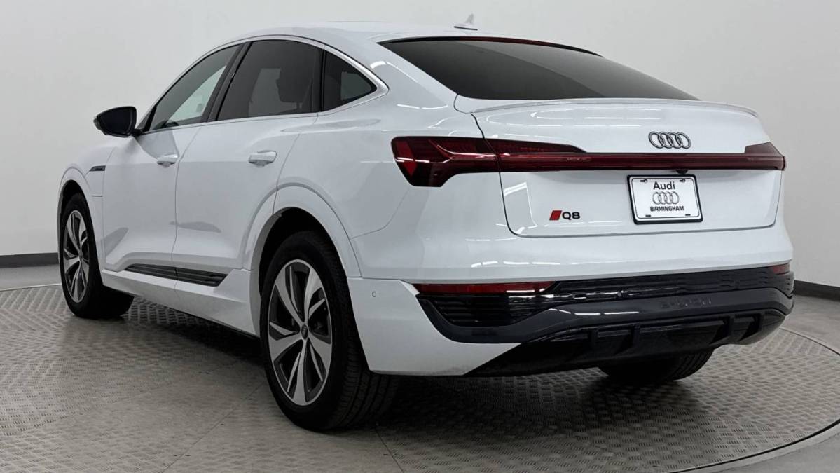 2024 Audi Q8 e-tron - Images - 5