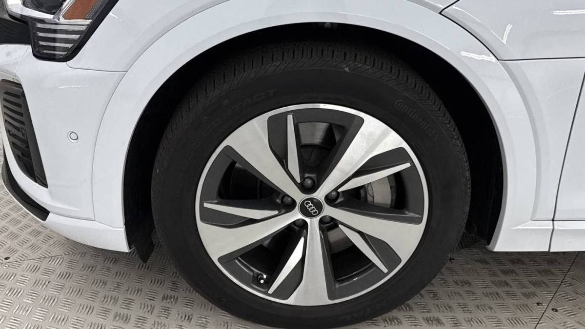 2024 Audi Q8 e-tron - Images - 9