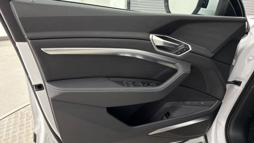 2024 Audi Q8 e-tron - Images - 11