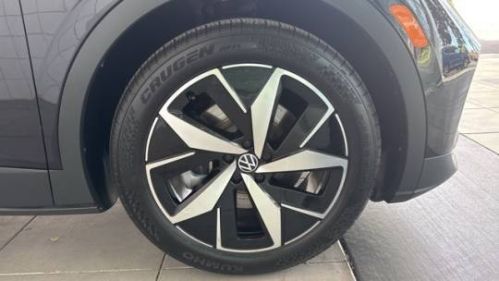 2023 Volkswagen ID.4 1V2VMPE82PC037317
