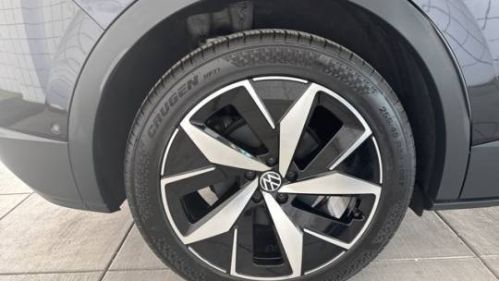 2023 Volkswagen ID.4 1V2VMPE82PC037317