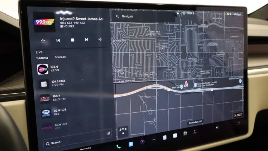 2022 Tesla Model X 7SAXCBE68NF338207