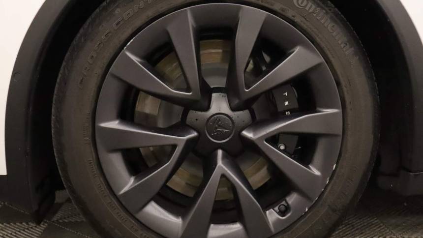 2022 Tesla Model X 7SAXCBE68NF338207