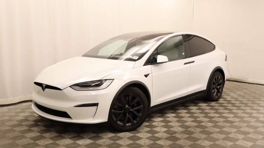 2022 Tesla Model X 7SAXCBE68NF338207
