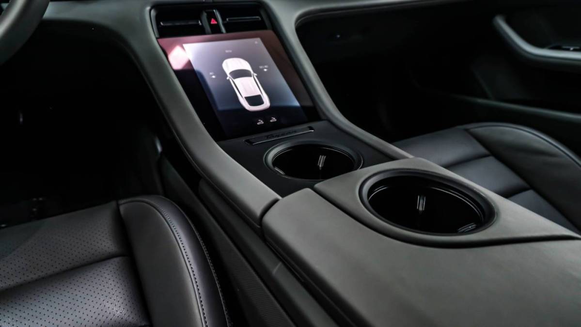 2023 Porsche Taycan - Images - 5