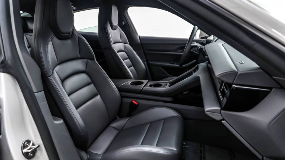 2023 Porsche Taycan - Images - 6