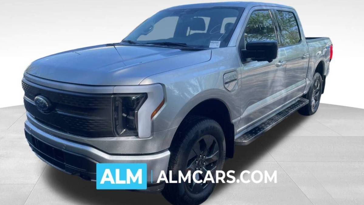 2023 Ford F-150 Lightning - Images - 1