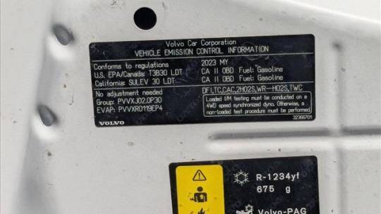 2023 Volvo XC60 YV4H60DM0P1324050