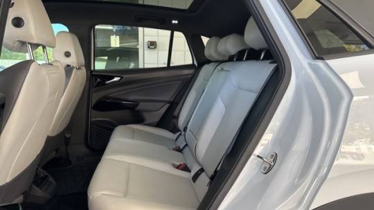 2021 Volkswagen ID.4 WVGTMPE25MP058702