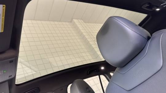 2021 Volkswagen ID.4 WVGTMPE29MP062655