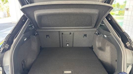 2021 Volkswagen ID.4 WVGUNPE26MP062372