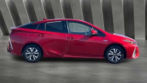 2017 Toyota Prius Prime - Images - 3