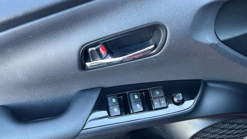 2017 Toyota Prius Prime - Images - 7