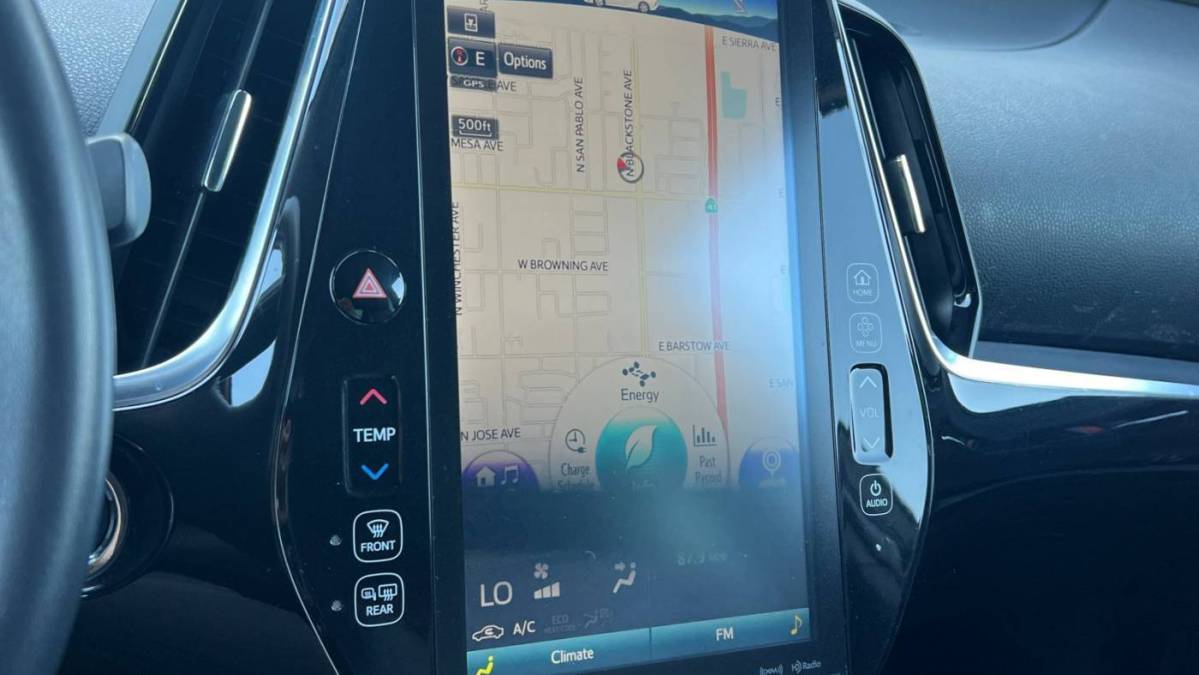 2017 Toyota Prius Prime - Images - 14