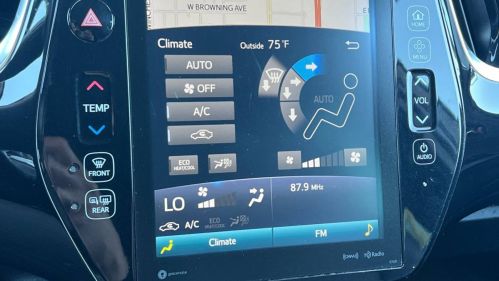 2017 Toyota Prius Prime - Images - 16