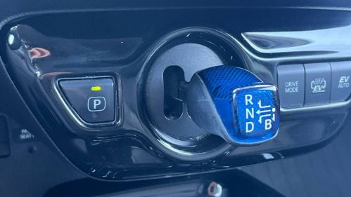 2017 Toyota Prius Prime - Images - 17